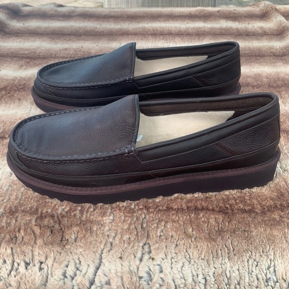 UGG Dex Moc Toe Water Resistant Leather Loafer - Picture 2 of 14